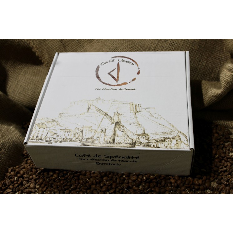 Coffret Café d’Exception – Grands Crus du Salvador & Kenya + Tasses Artisanales